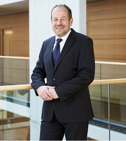 Dr. Florian Kirschenhofer